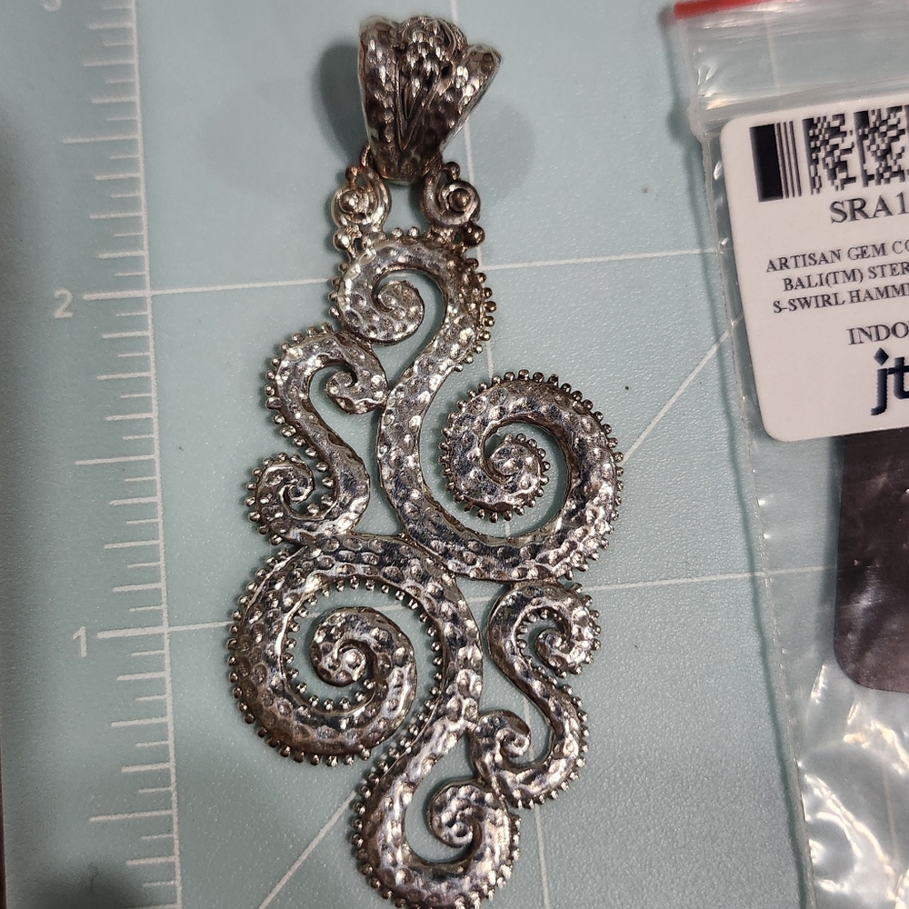 NWT JTV Artisan Gem Collection Of Bali Sterling Silver 5 Swirl Hammered Pendant